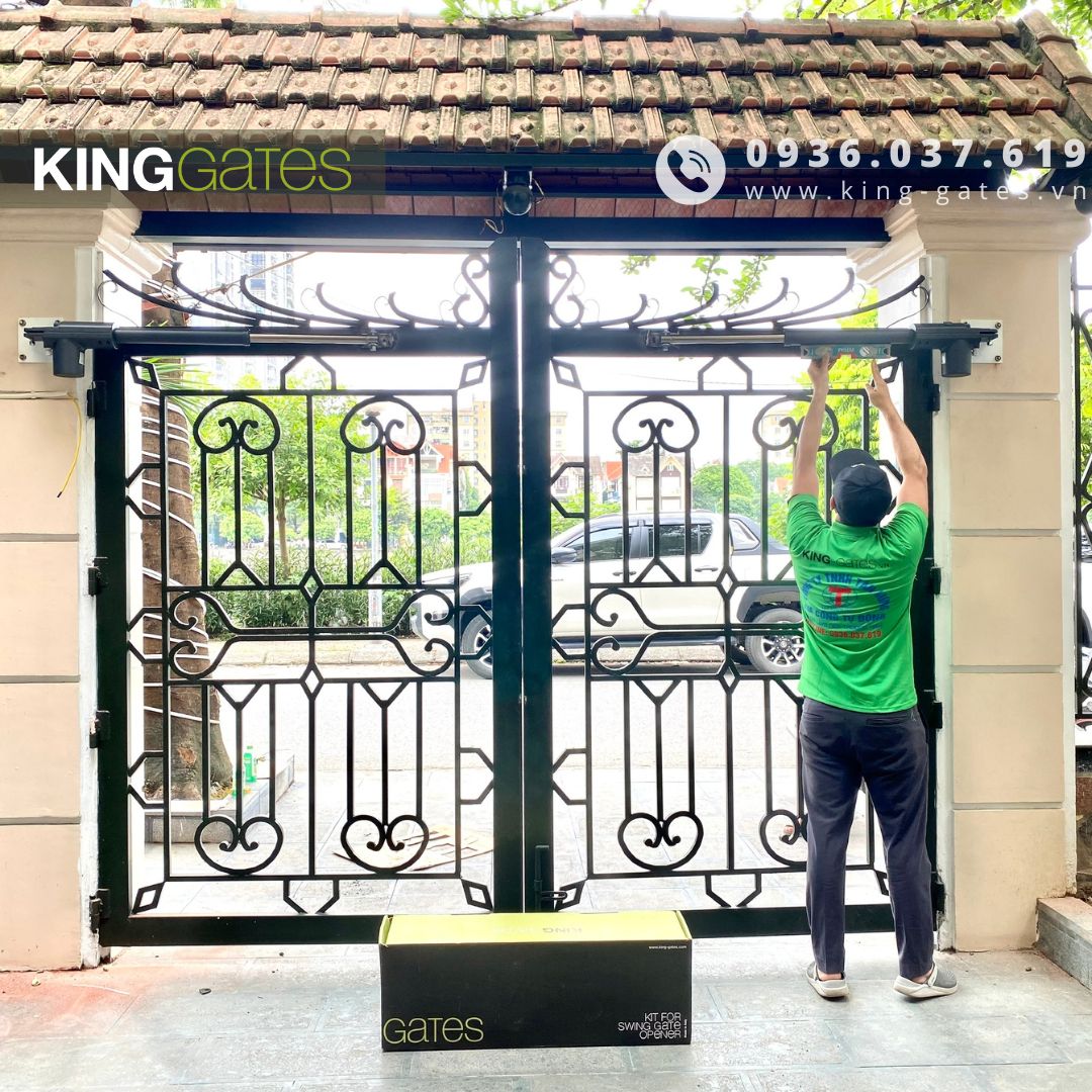 lắp đặt motor tay đòn linear cho cổng 2 cánh công trình tại Hà Đông