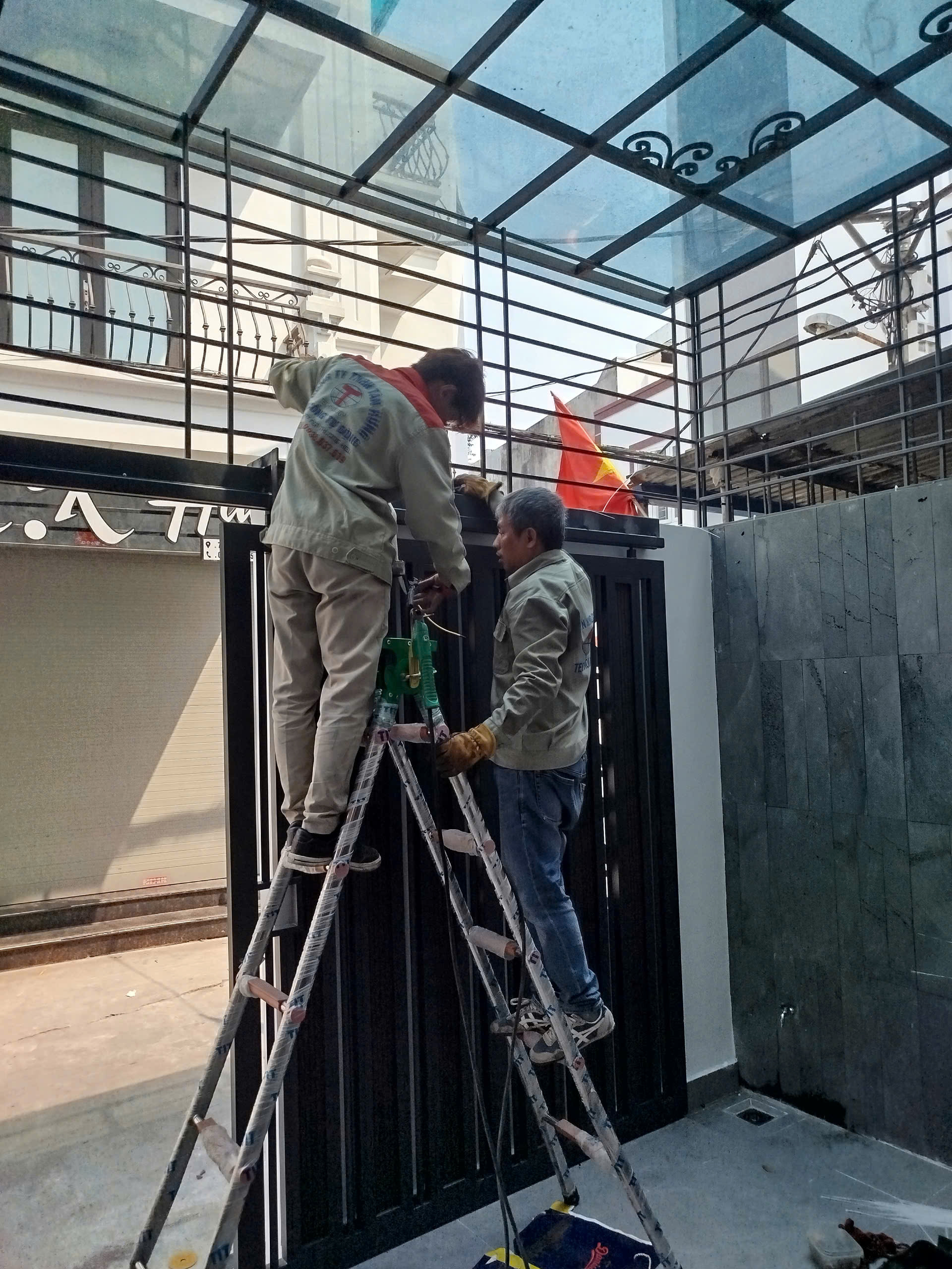 Lắp đặt hộp điều khiển motor dynamos kinggates tại Hải Phòng