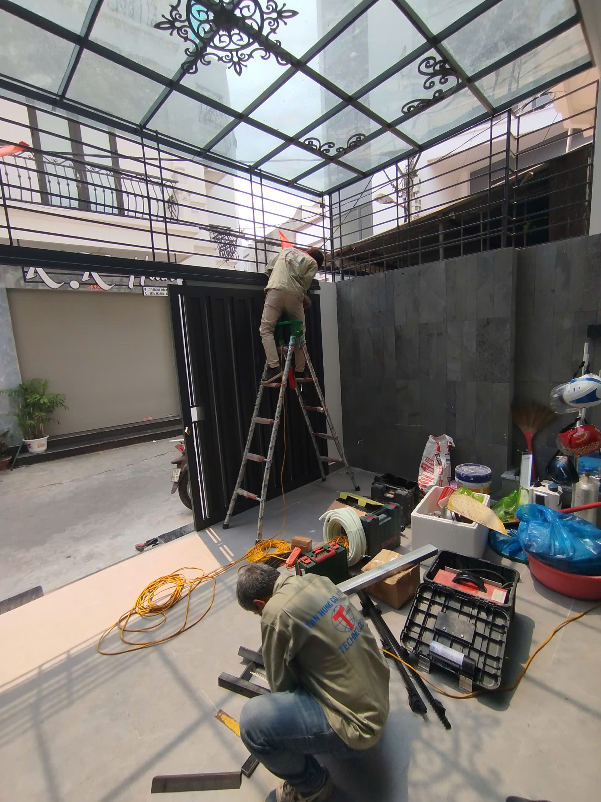 toàn cảnh thi công cổng trượt tự động dynamos 400 tại Hải Phòng